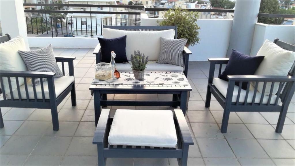 Port View Suites 2 Kavala Exterior foto